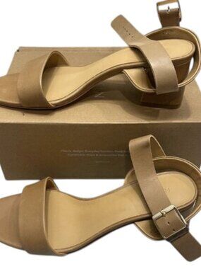NEW NISOLO STRELLA Block Heel Sandals – Women’s Size 9 – Almond –